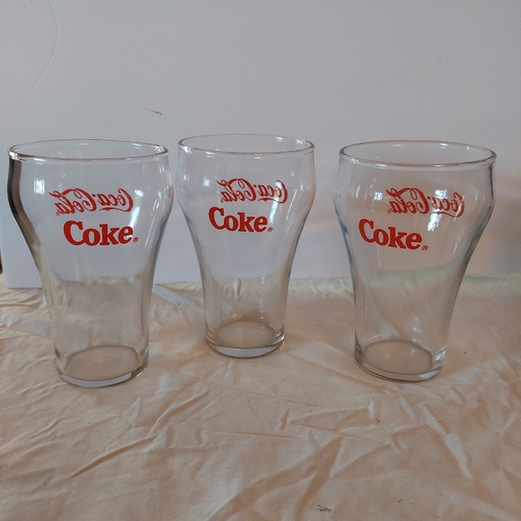 Coca Cola Soda Fountain Glasses Set of 3 Vintage Bell Shaped New Collectible - Picture 2 of 2